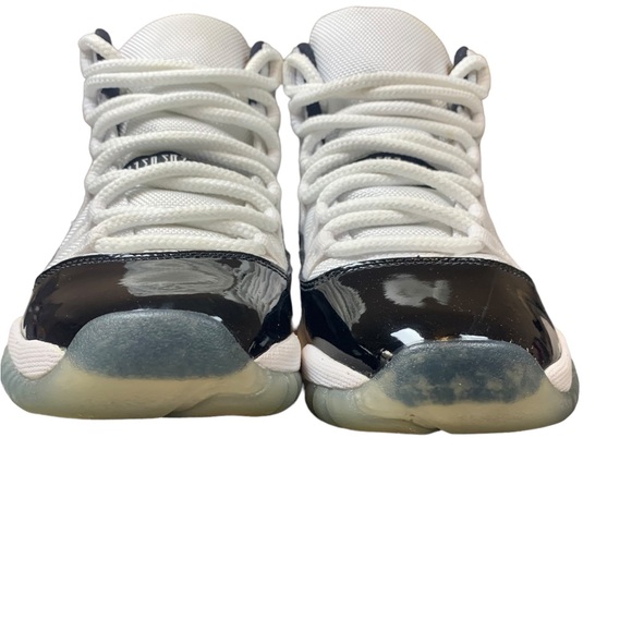 Size 5 - Jordan 11 Retro High Concord - Picture 4 of 10